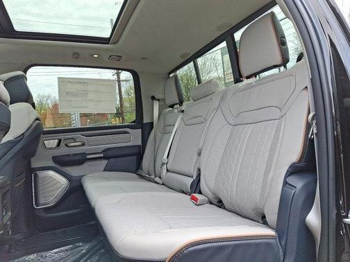 2025 RAM 1500 ST