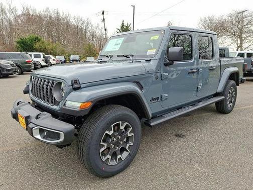 2026 Jeep Gladiator Sahara 4x4