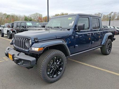 2025 Jeep Gladiator Nighthawk