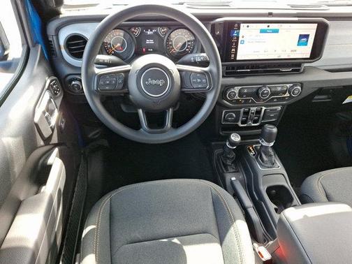 2025 Jeep Gladiator Nighthawk