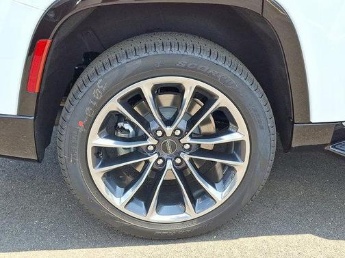 2025 Jeep Wagoneer Carbide 4x4