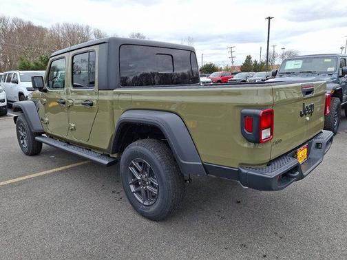 2025 Jeep Gladiator Sport S