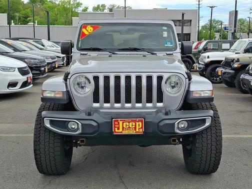 Billet Silver Metallic Clearcoat 2018 Jeep Wrangler Unlimited Sahara