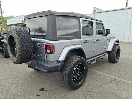 Billet Silver Metallic Clearcoat 2018 Jeep Wrangler Unlimited Sahara