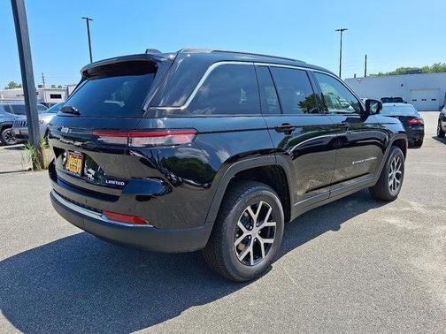 2025 Jeep Grand Cherokee Limited X