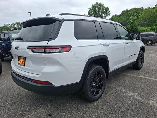2025 Jeep Grand Cherokee L Altitude