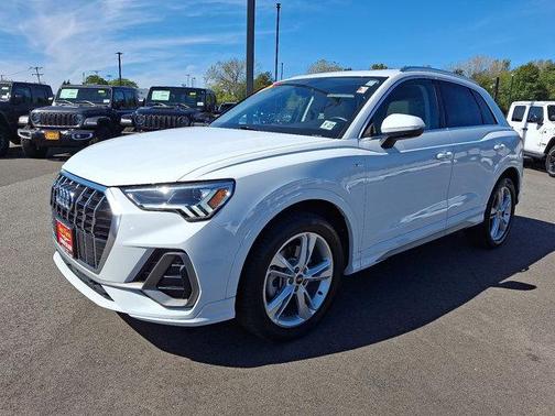 2022 Audi Q3 45 S line Premium Plus