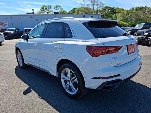 2022 Audi Q3 45 S line Premium Plus
