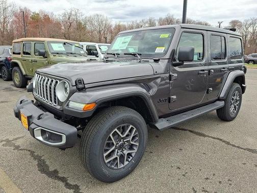 2026 Jeep Wrangler 4-Door Sahara 4x4