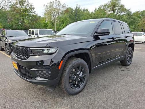 2025 Jeep Grand Cherokee Altitude