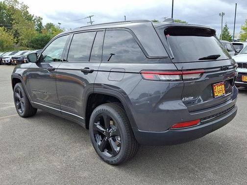 2025 Jeep Grand Cherokee Altitude