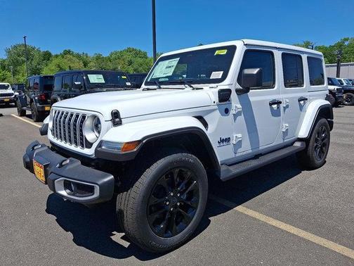 2025 Jeep Wrangler 4xe Sahara