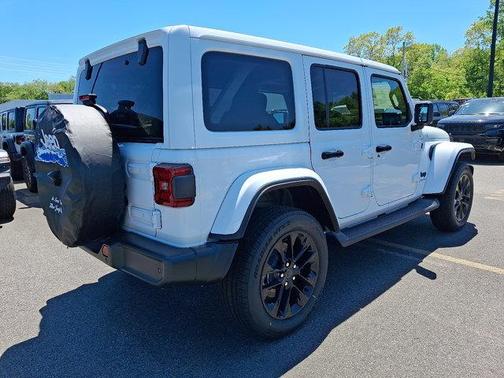 2025 Jeep Wrangler 4xe Sahara