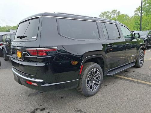 2025 Jeep Wagoneer L Series I 4x4