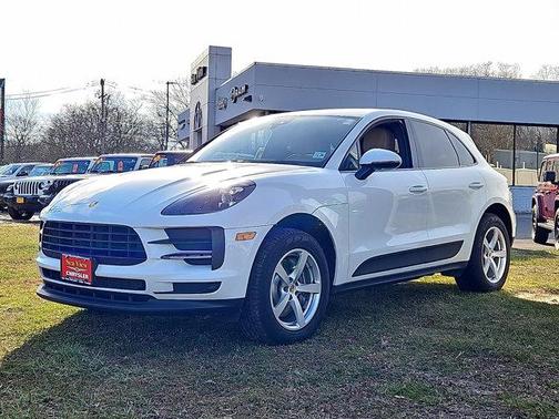 2021 Porsche Macan AWD