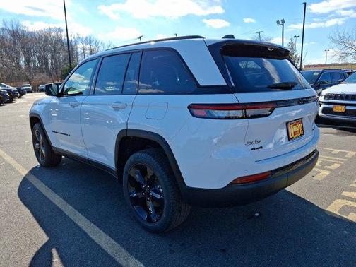 2025 Jeep Grand Cherokee Limited X