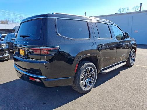 2025 Jeep Wagoneer 4x4