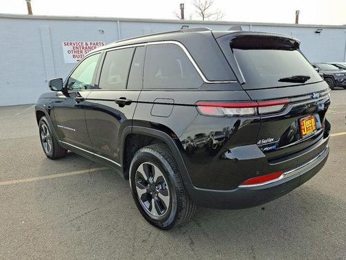 2024 Jeep Grand Cherokee 4xe Base