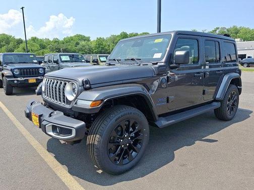 2025 Jeep Wrangler 4xe Sahara