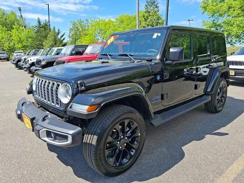 Black Clearcoat 2025 Jeep Wrangler 4xe Sahara