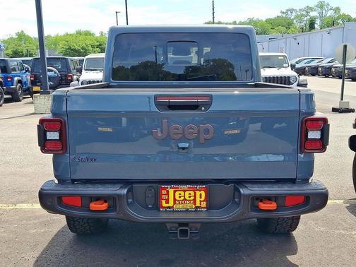 Anvil Clearcoat 2026 Jeep Gladiator Mojave X 4x4