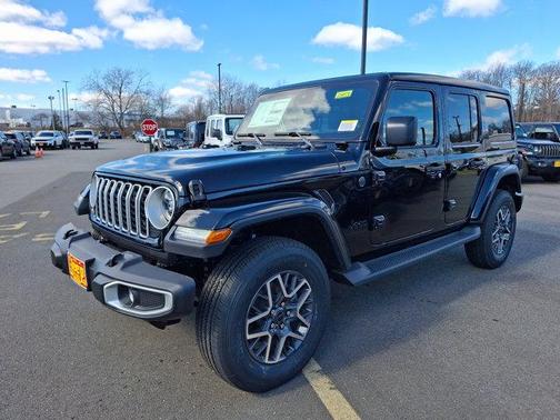 2025 Jeep Wrangler 4-Door Sahara 4x4