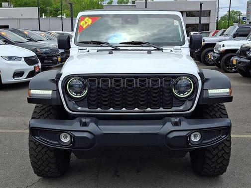 Bright White Clearcoat 2025 Jeep Wrangler Willys