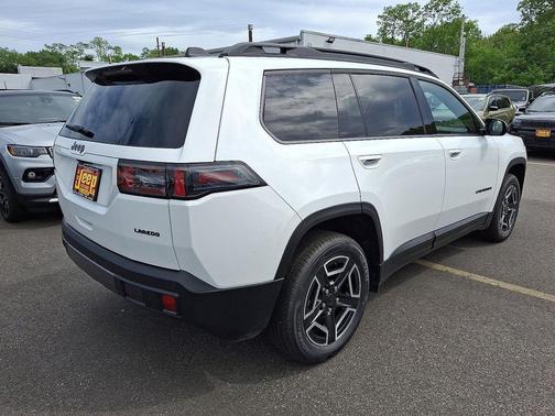 Bright White Clearcoat 2026 Jeep Cherokee Laredo 4x4