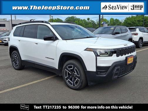 Bright White Clearcoat 2026 Jeep Cherokee Laredo 4x4