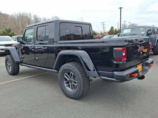 2025 Jeep Gladiator Mojave X