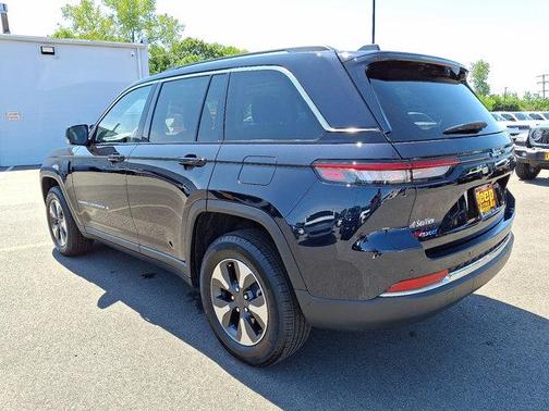 2024 Jeep Grand Cherokee 4xe Base