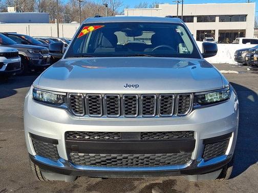 2023 Jeep Grand Cherokee L Laredo