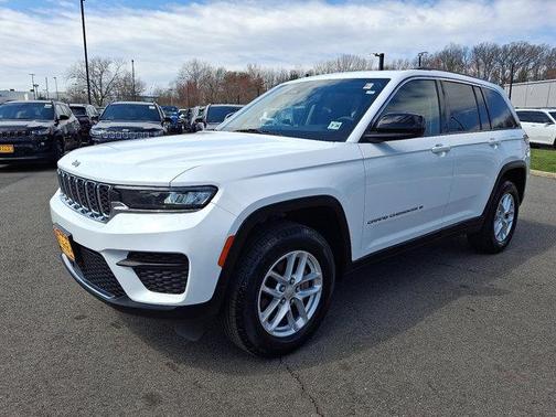 2023 Jeep Grand Cherokee Laredo