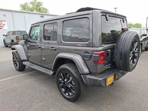 Granite Crystal Metallic Clearcoat 2025 Jeep Wrangler 4xe Sahara