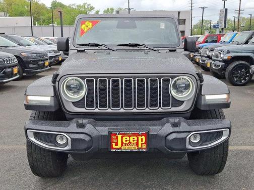 Granite Crystal Metallic Clearcoat 2025 Jeep Wrangler 4xe Sahara