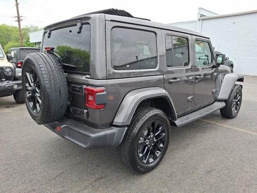 Granite Crystal Metallic Clearcoat 2025 Jeep Wrangler 4xe Sahara