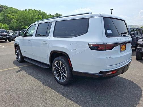 2025 Jeep Wagoneer L Series II 4x4