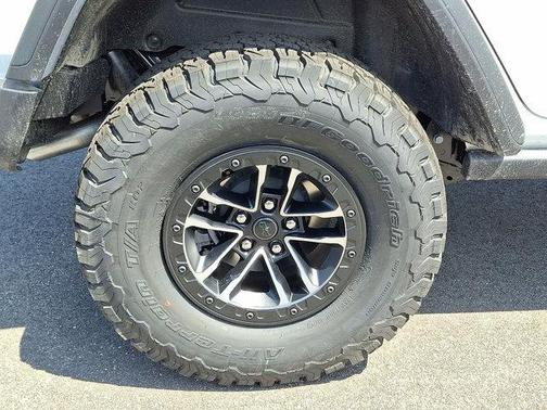 Bright White Clearcoat 2026 Jeep Wrangler Willys