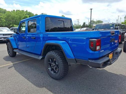 2025 Jeep Gladiator High Tide
