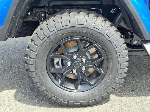 2025 Jeep Gladiator High Tide