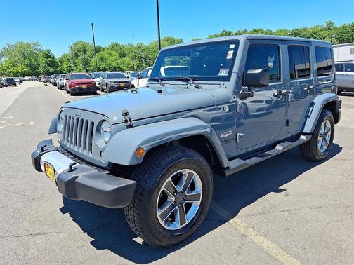 Anvil Clearcoat 2015 Jeep Wrangler Unlimited Sahara