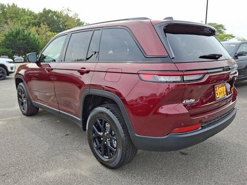 2025 Jeep Grand Cherokee Altitude