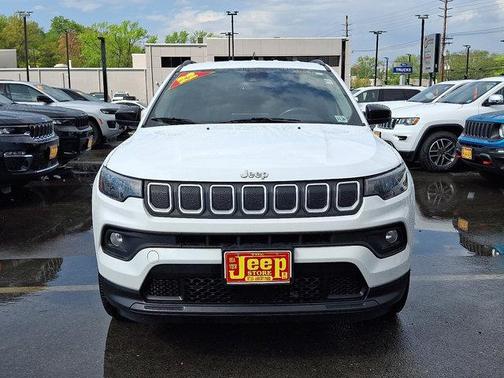 2022 Jeep Compass Latitude Lux