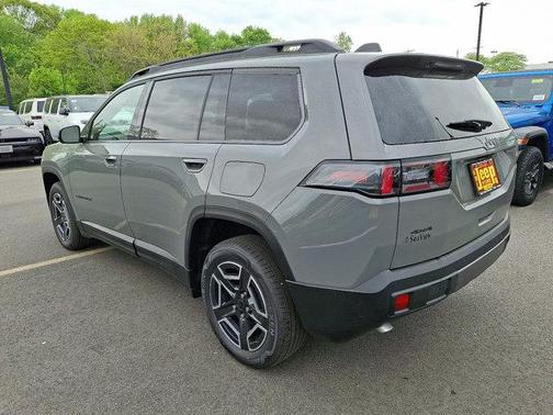Sting-Gray Clearcoat 2026 Jeep Cherokee Limited
