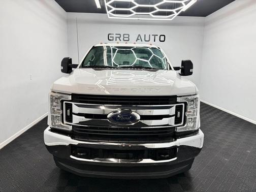 Oxford White 2017 Ford F-350 XL