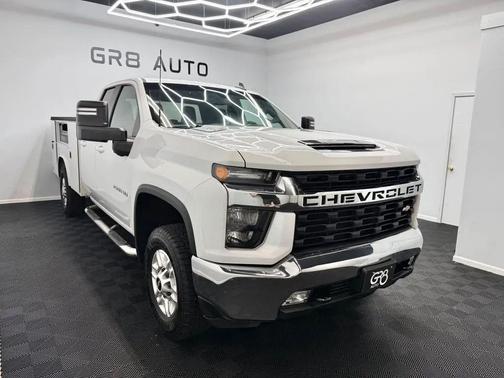 Summit White 2022 Chevrolet Silverado 2500 LT