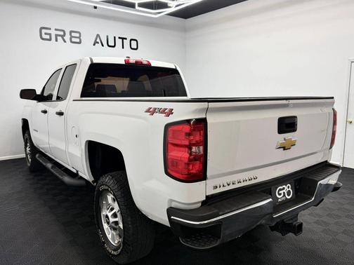 Summit White 2018 Chevrolet Silverado 2500 WT