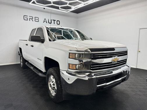 Summit White 2018 Chevrolet Silverado 2500 WT Truck