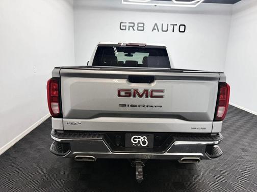 Quicksilver Metallic 2022 GMC Sierra 1500 SLE