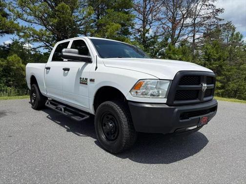 2018 RAM 2500 Tradesman Crew Cab 4x4 6'4' Box